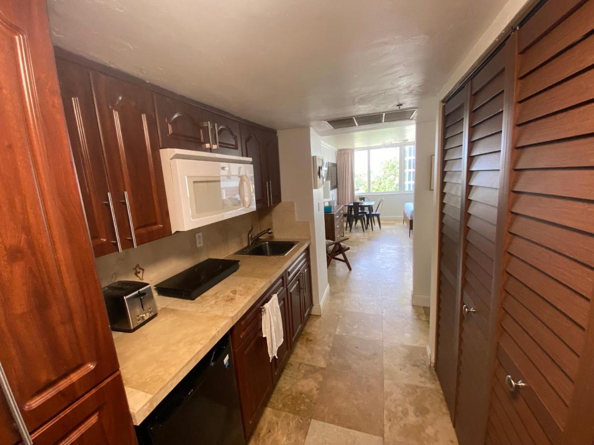 Beachfront Condo In Miami! 서니아일스비치 외부 사진