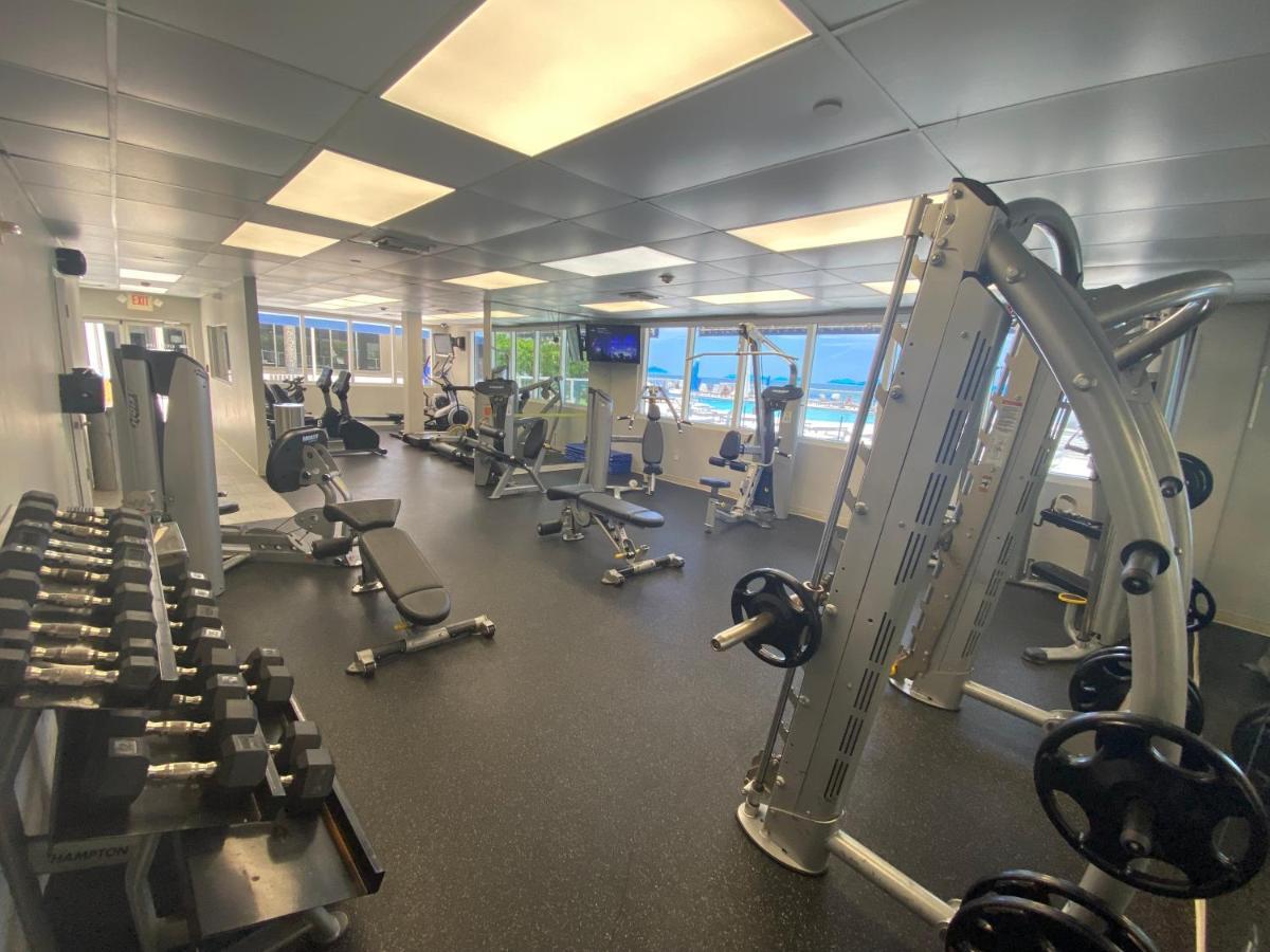 Beachfront Condo In Miami! 서니아일스비치 외부 사진